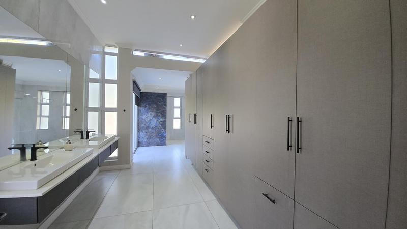 5 Bedroom Property for Sale in The Islands Estates North West